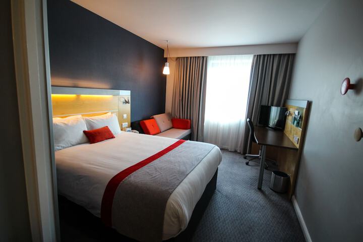 Room 19 of 60
