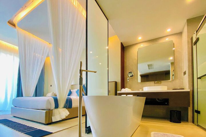 Room 50 of 120