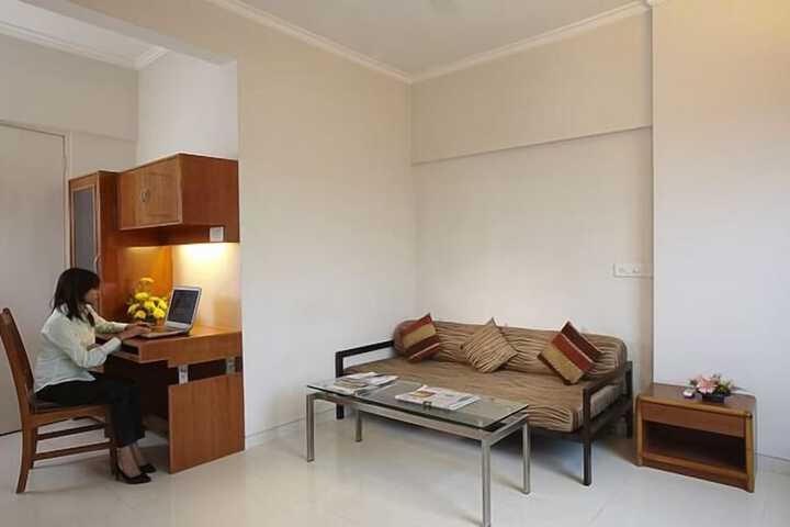 Room 5 of 19
