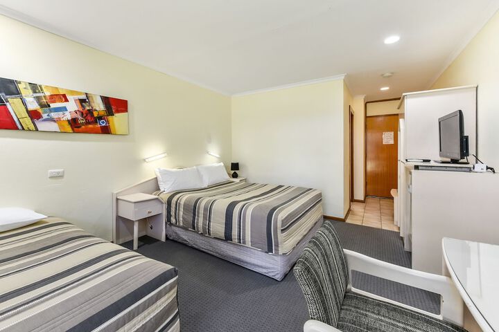 Room 8 of 41