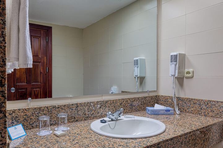 Clean Restrooms