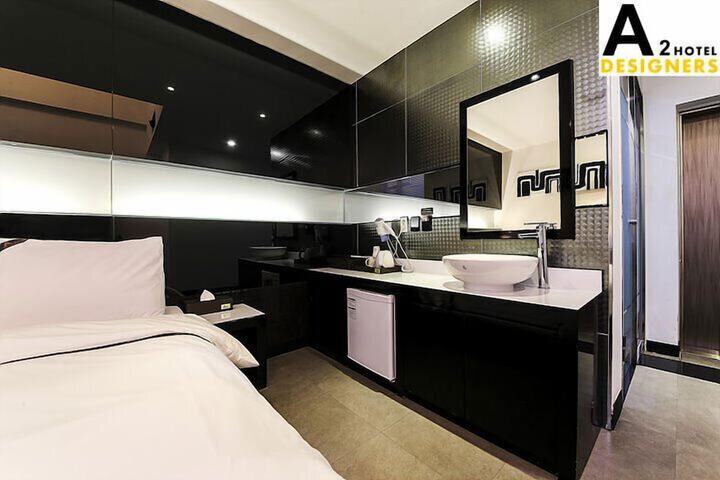 Room 31 of 43