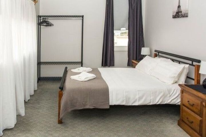 Room 4 of 26
