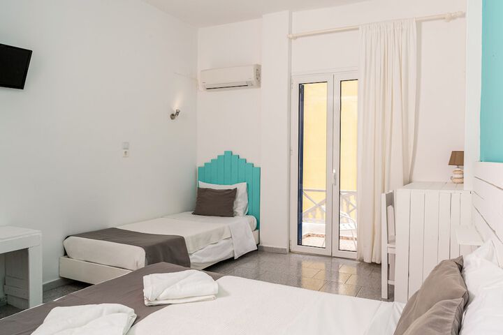 Room 14 of 32