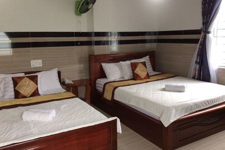 Room 22 of 28