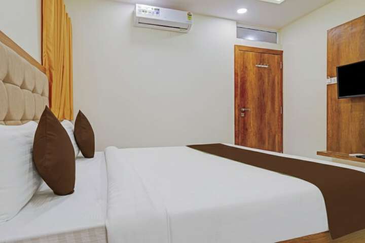 Room 13 of 44
