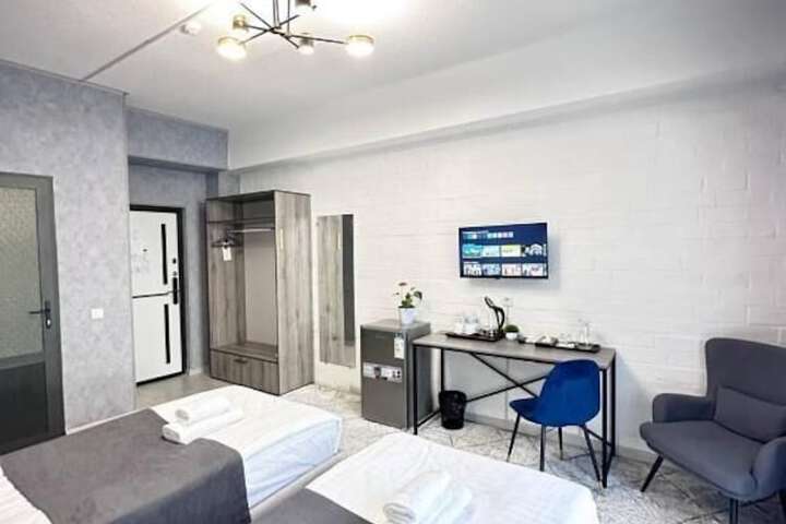 Room 5 of 62