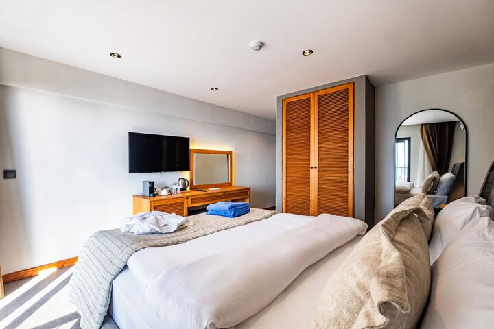 Room 45 of 94