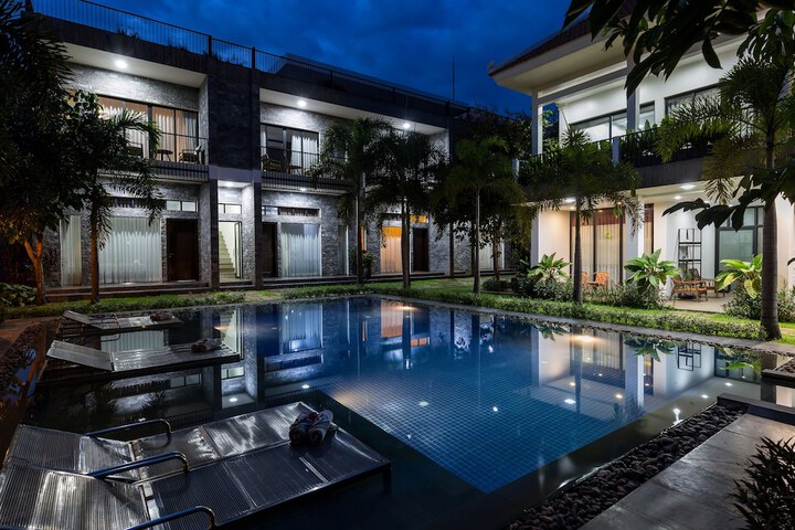 Pool 62 of 95