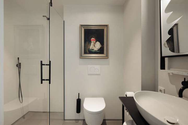 Room 33 of 58