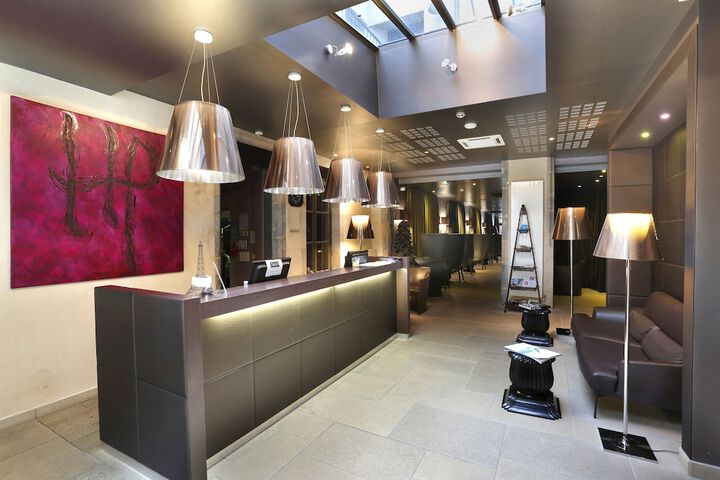 Entrance & Lobby