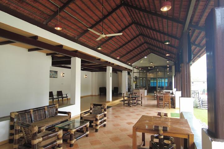 Hotel Interior 11 of 96