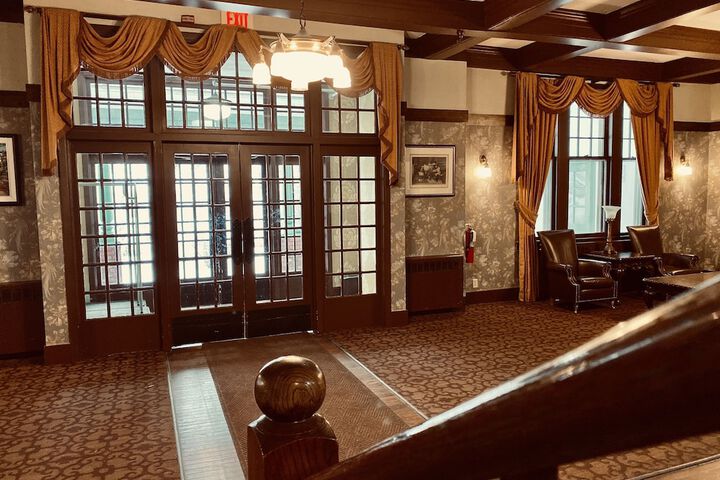 Hotel 2 of 51