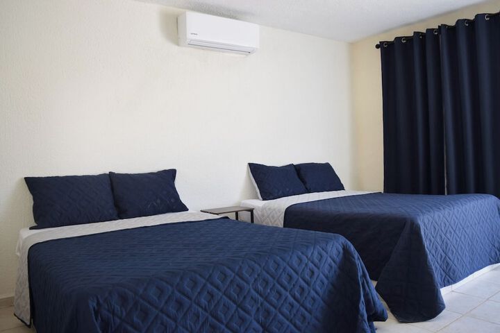 Room 3 of 8
