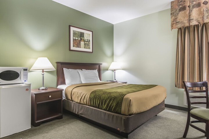 Room 9 of 36