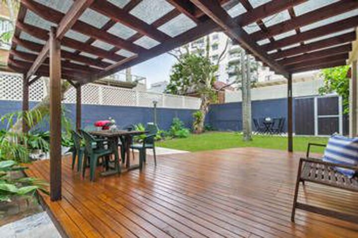 Terrace/Patio 9 of 10