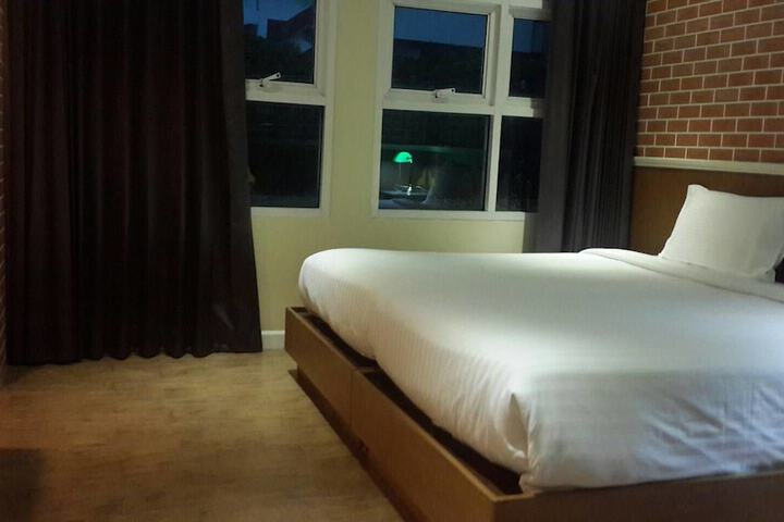 Room 12 of 44