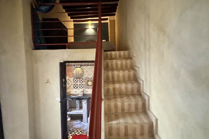 Room 9 of 63