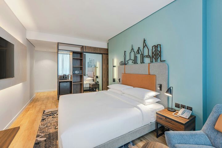 Room 20 of 48