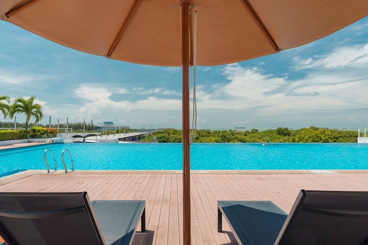 Pool 50 of 135