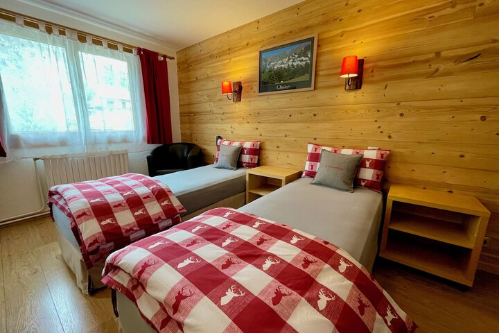 Room 8 of 24
