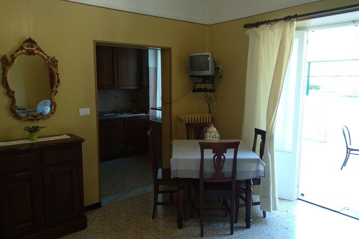 Room 13 of 47