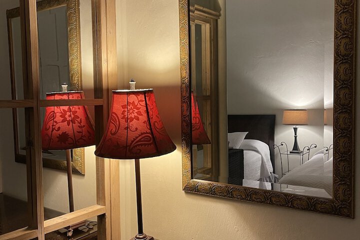 Room 9 of 32