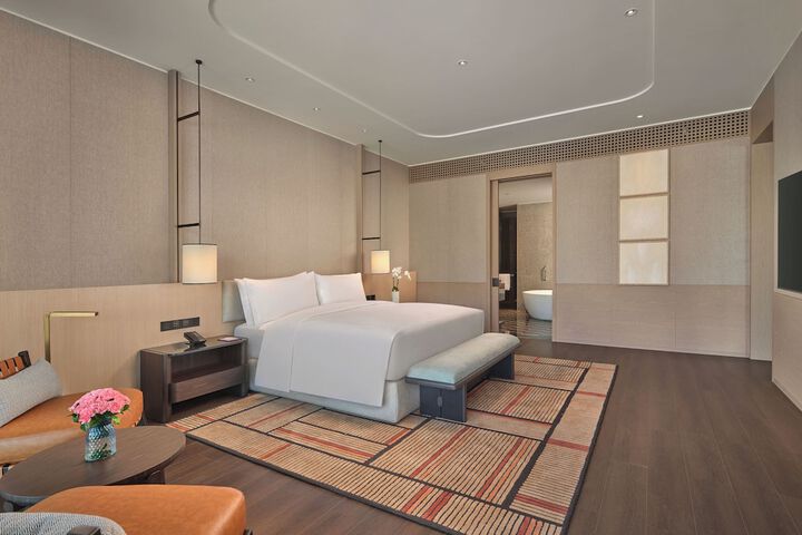 Room 7 of 71