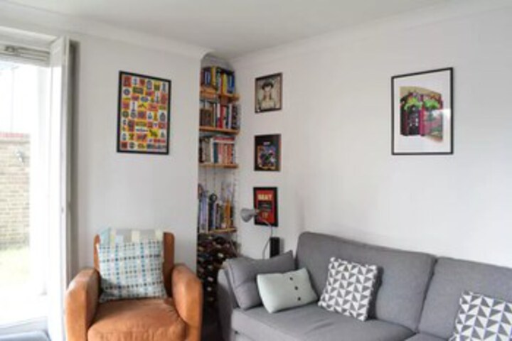 Room 4 of 14