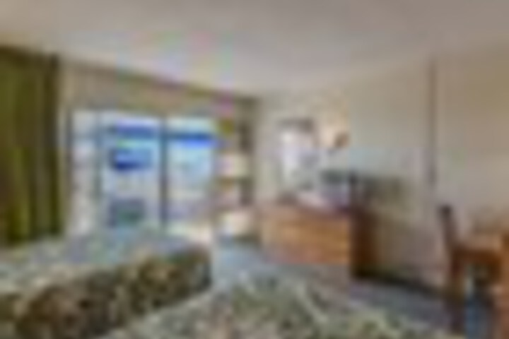 Room 98 of 216