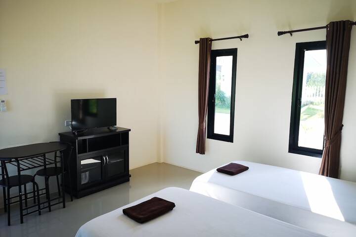 Room 10 of 16