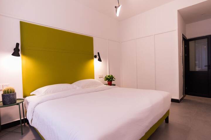 Room 19 of 41