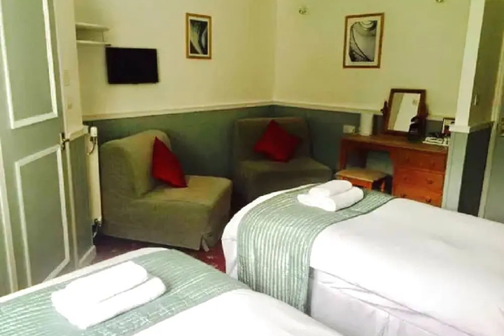 guest_rooms