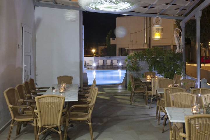 Dining Photos