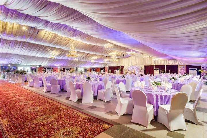 Ballroom/Hall 26 of 35