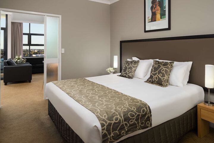 Room 5 of 44
