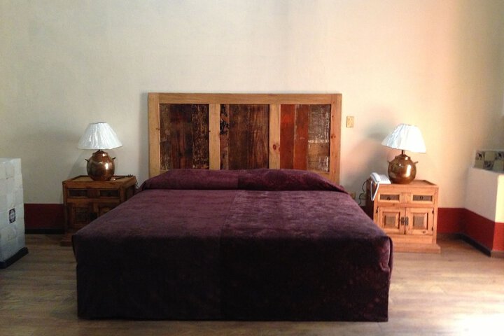 Room 2 of 11