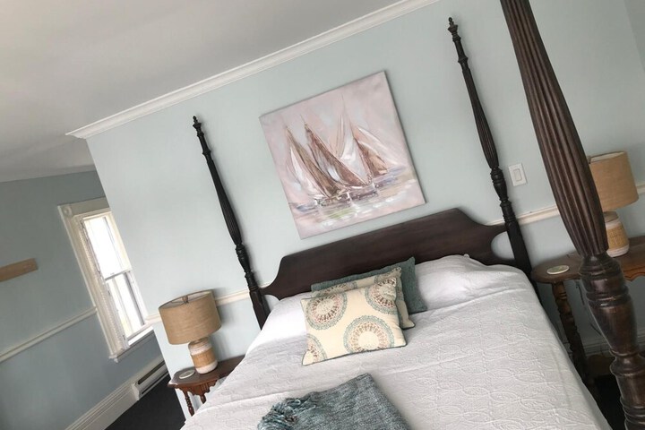 Room 3 of 40