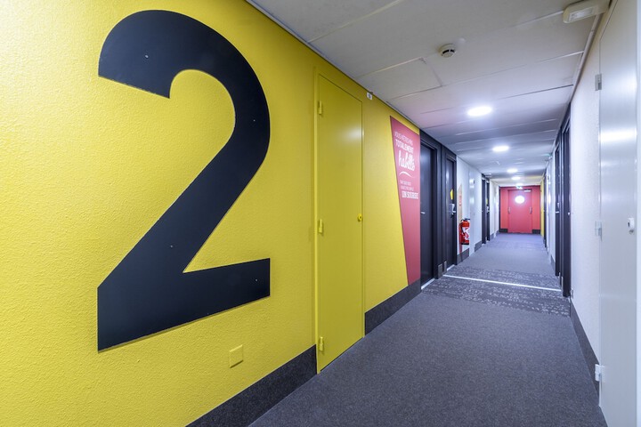 Ballroom/Hall 37 of 45