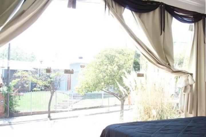 Room 9 of 27