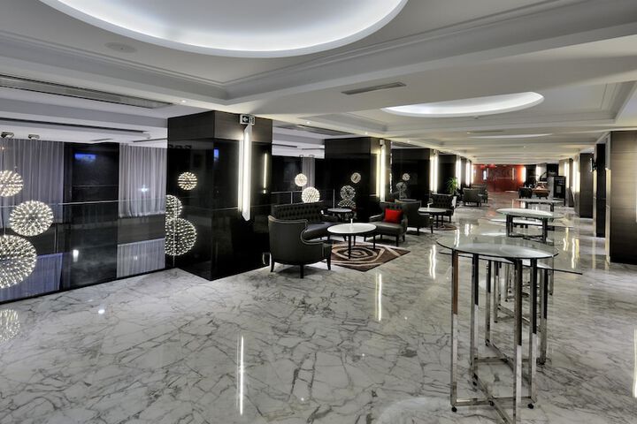 Hotel Lobby