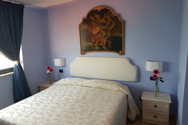 Room 6 of 7