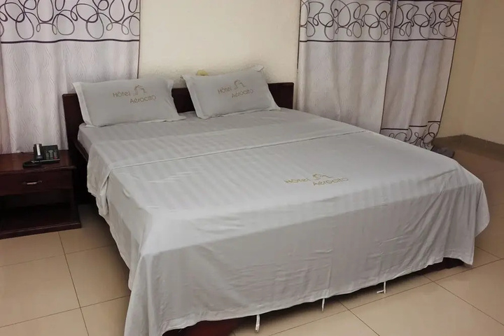 Room 2 of 19