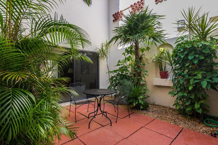 Terrace/Patio 35 of 59
