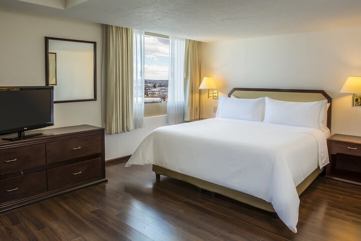 Room 7 of 28