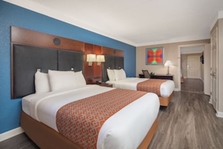 Room 4 of 42