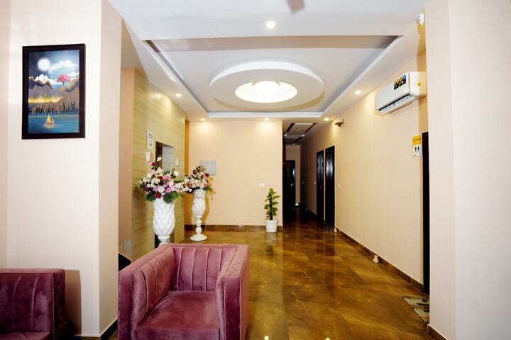 Hotel Interior 2 of 37
