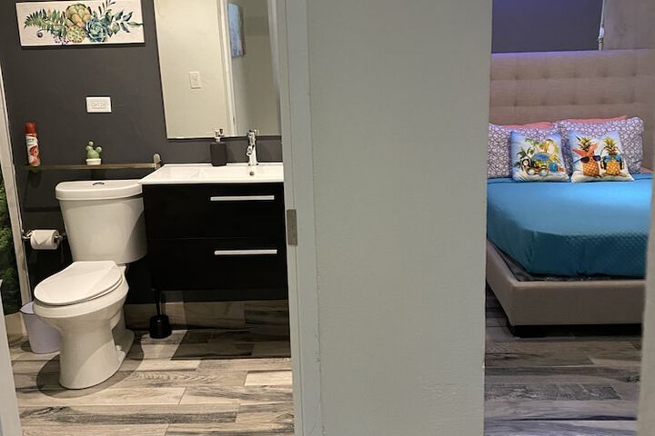 Room 43 of 64