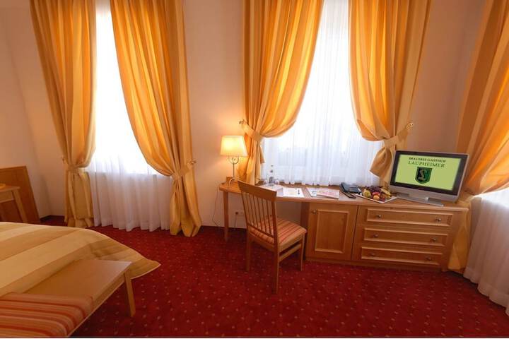 Room 2 of 13