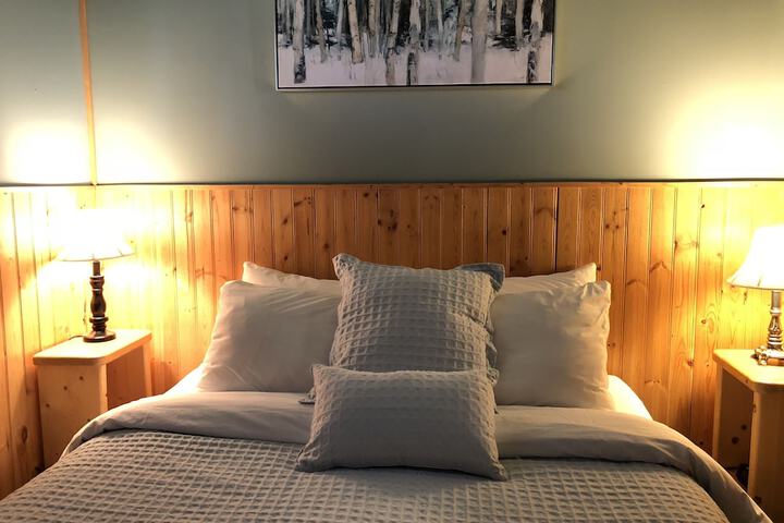Room 8 of 74